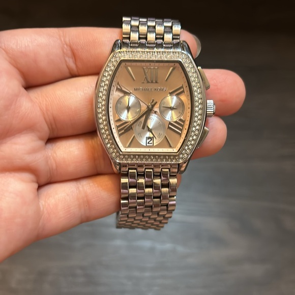 Michael Kors Watch, Model 5897 - Picture 3 of 5